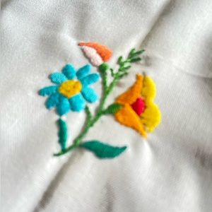 Sweet tea table cloth floral embroidery